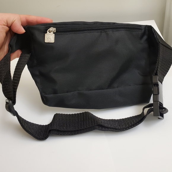 New with tags unisex adjustable waist funny bags in black & white - Picture 4 of 8